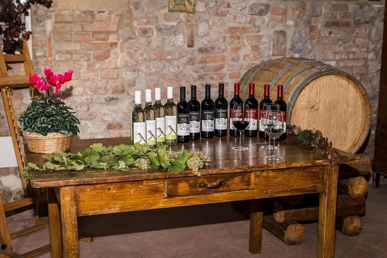 Agriturismo Alba Baone 0*,  Italy
